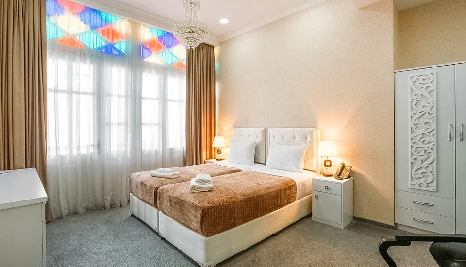 هتل آیوانی تفلیس